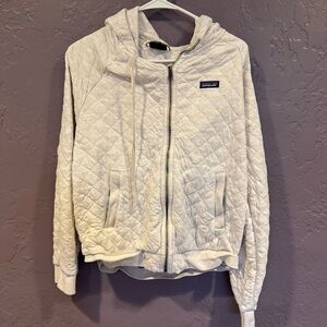 Patagonia Women's Quilted Gray Jacket